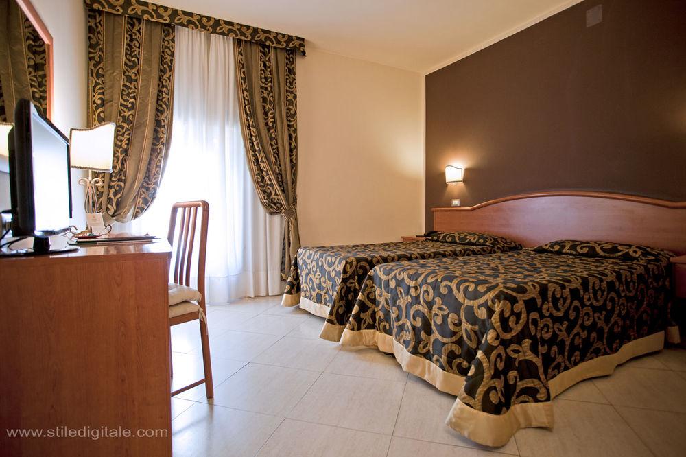 Hotel Del Borgo Bologna Esterno foto